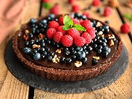 Шоколадов тарт Орео с черен шоколад и сметана